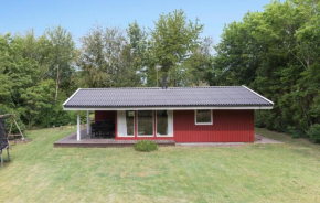 3 Bedroom Lovely Home In Melby in Melby